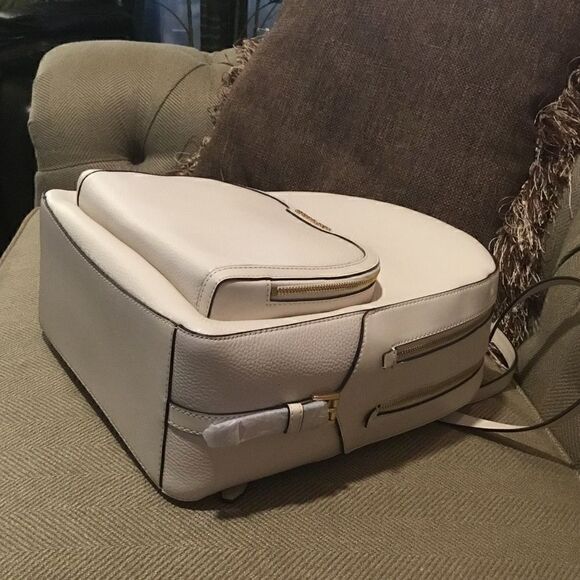 MICHAEL KORS ELEGANT UNDERSTATED BACKPACK SCHOOL OFFICE WORK TRAVEL VACATION - Picture 9 of 13